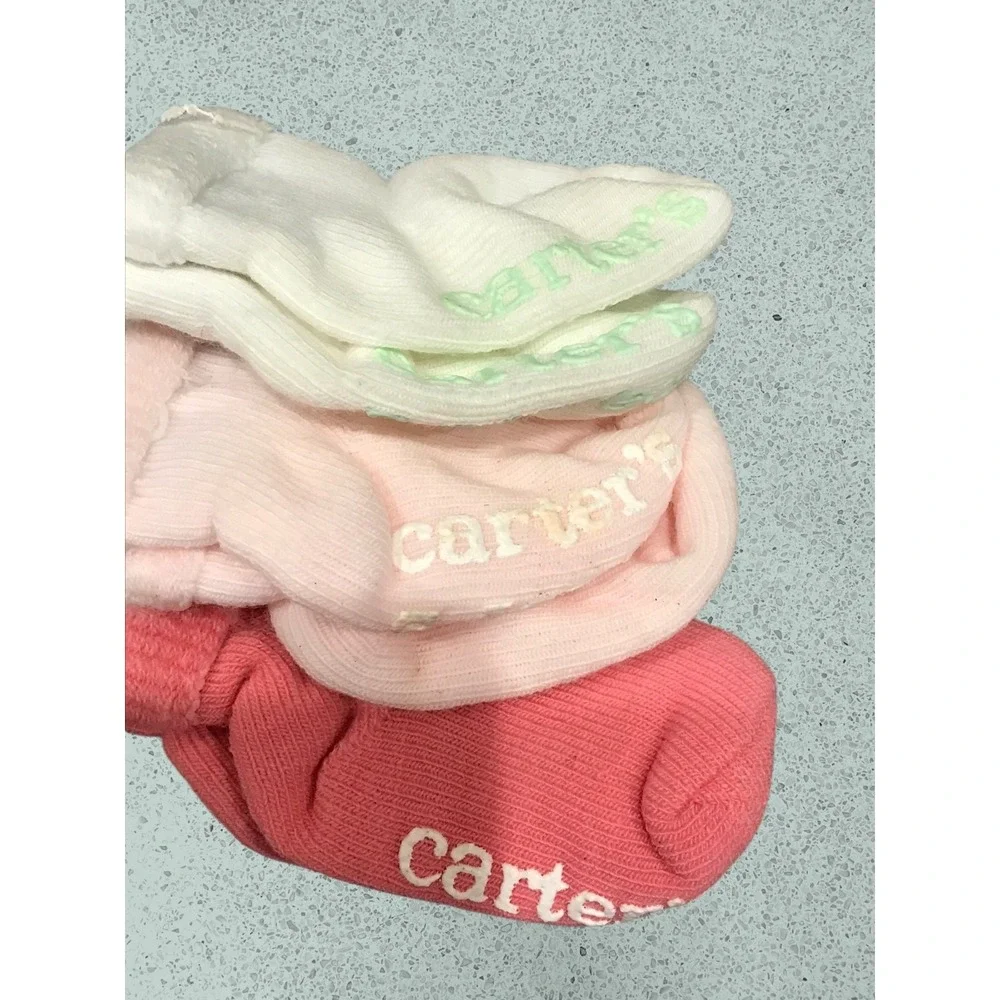 3 pair Vintage Y2K 2003 Babies Infants Carters gripper socks‎